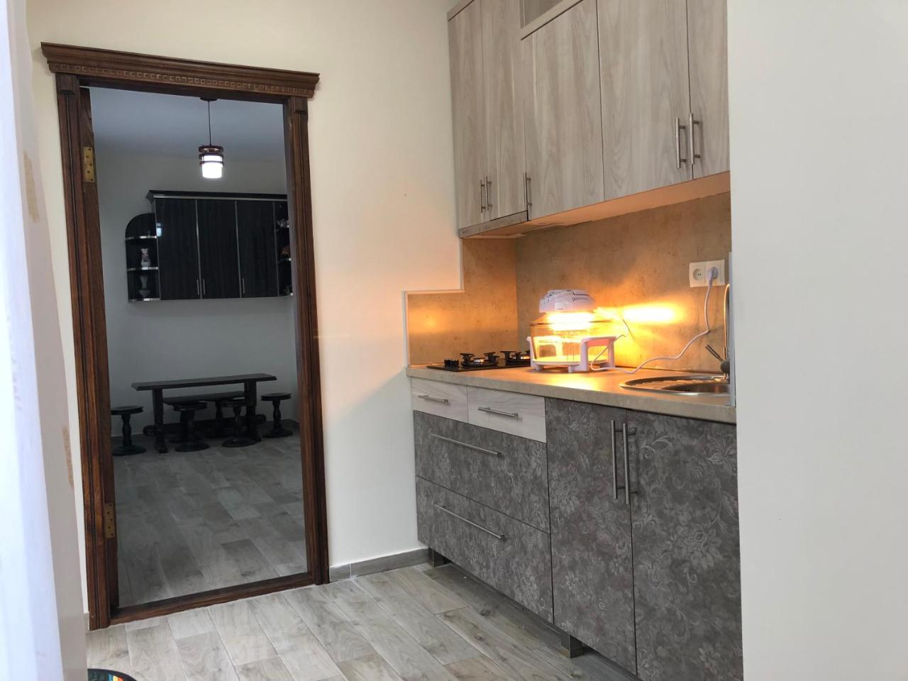 Temo Guest House 10 바투미 외부 사진